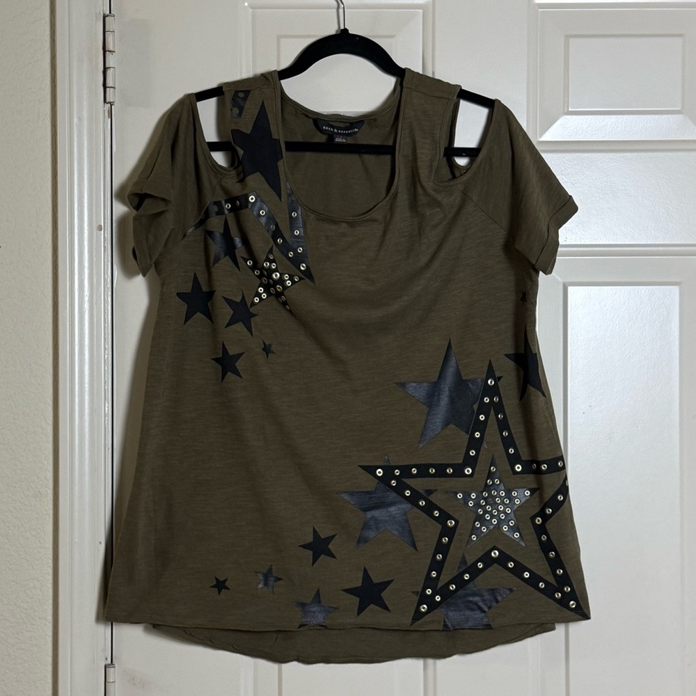 NEW Rock & Republic Women's Olive Green Short Sleeves Drop Shoulder Top Size XL.
